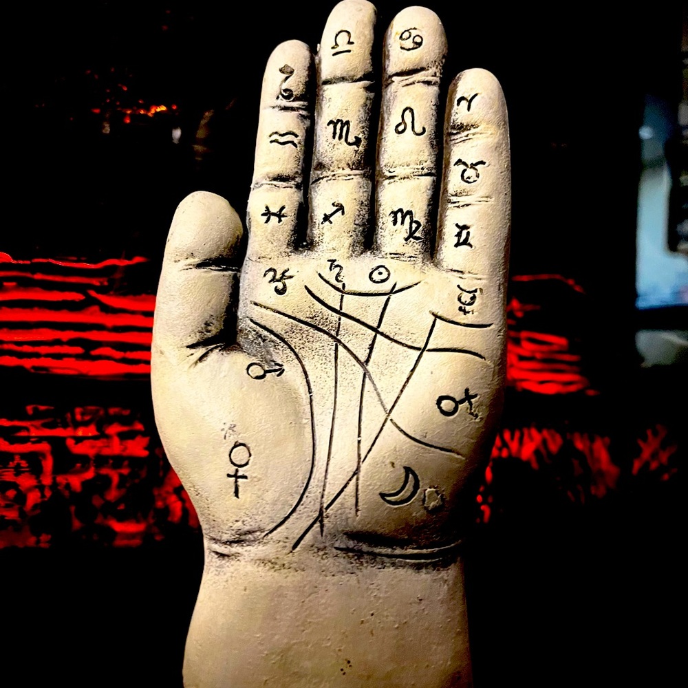 ✨Free with any 3 item bundle✨Clay sculpture palm reading map